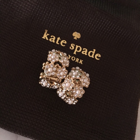 kate spade Jewelry - Kate Spade Pearl & Crystal Flower Earring kate spade Jewelry - Kate Spade Pearl & Crystal Flower Earring